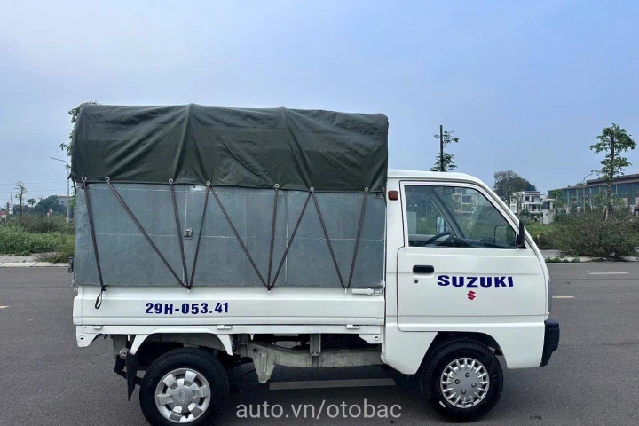 Suzuki Xe tải thùng 2011
