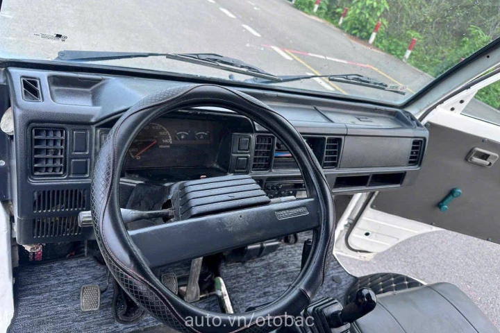 Suzuki Xe tải thùng 2011