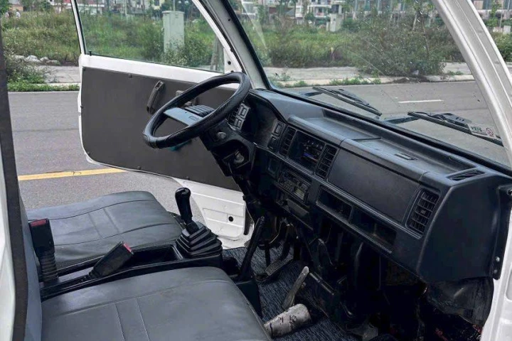 Suzuki Xe tải thùng 2011