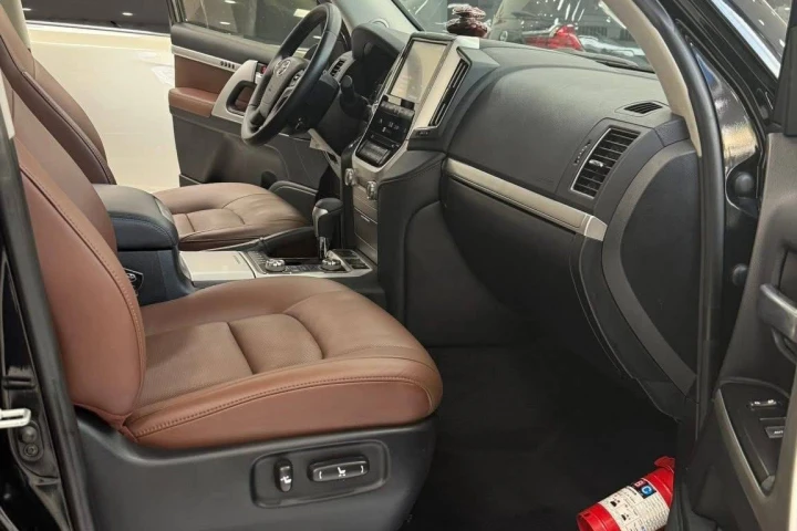 Toyota Land Cruiser 2016