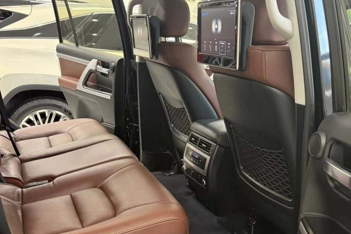 Toyota Land Cruiser 2016