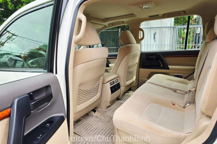 Toyota Land Cruiser 2013