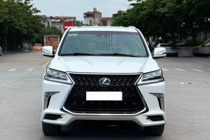 Lexus LX 2018