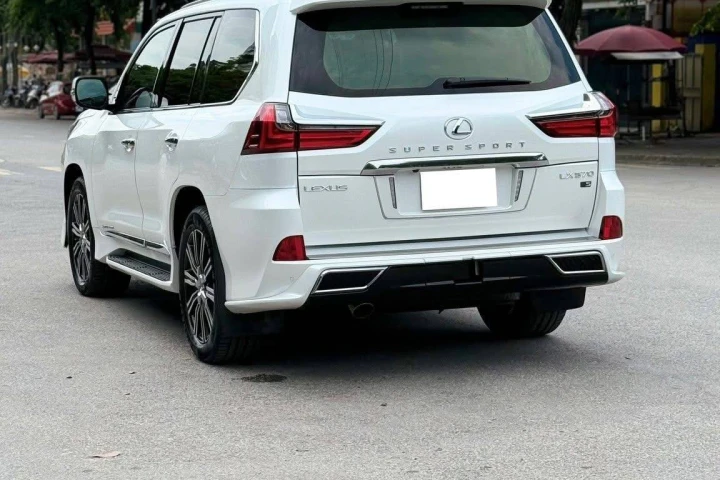 Lexus LX 2018