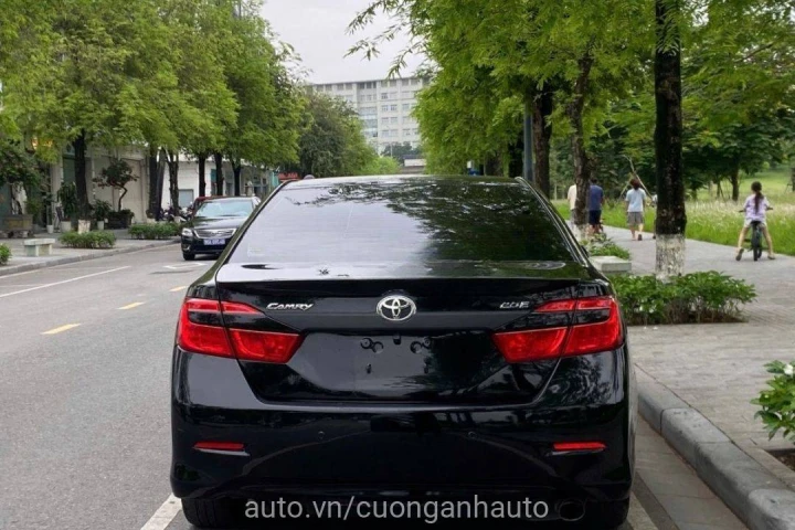 Toyota Camry 2012