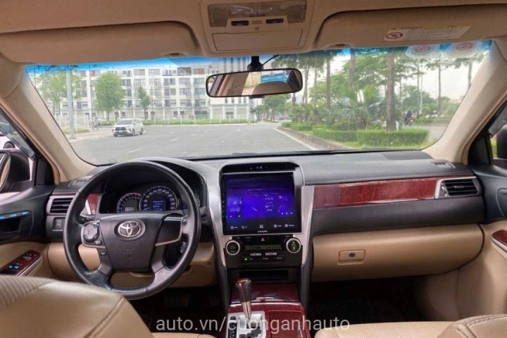 Toyota Camry 2012