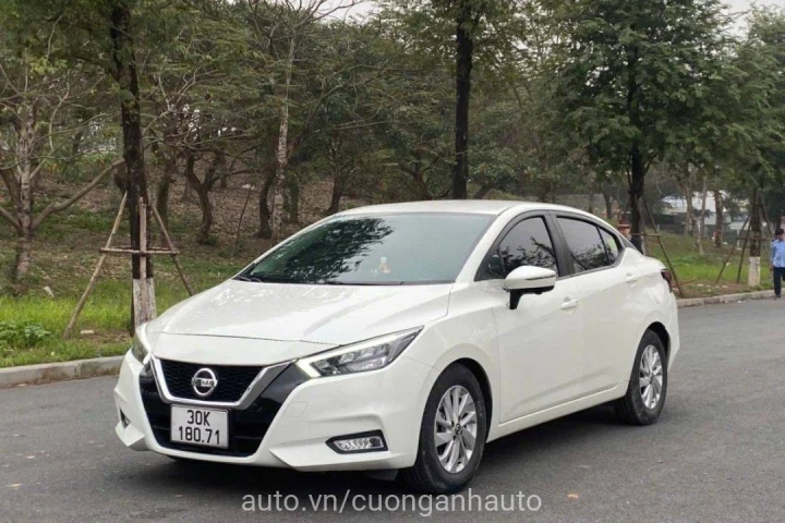 Nissan Almera 2022
