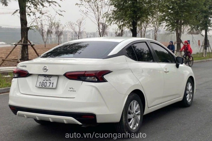 Nissan Almera 2022