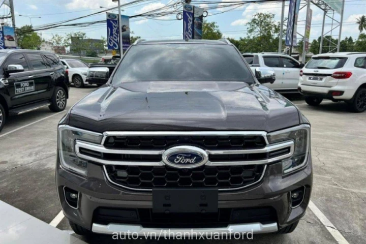 Ford Everest Titanium 2025