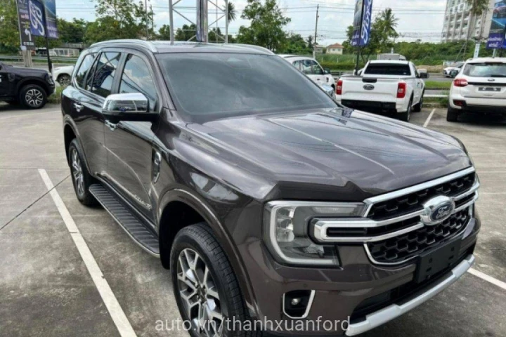 Ford Everest Titanium 2025