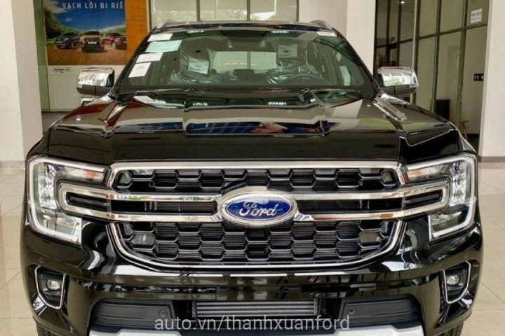 Ford Everest Titanium 2025