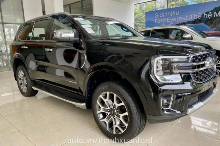 Ford Everest Titanium 2025