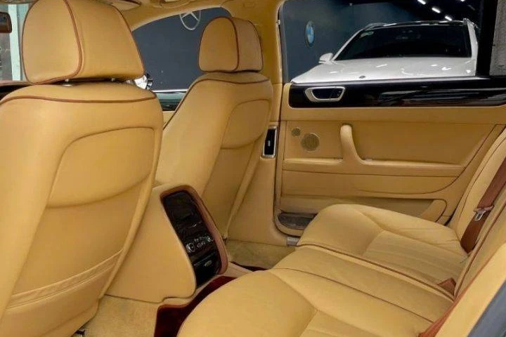 Bentley Flying Spur 2011