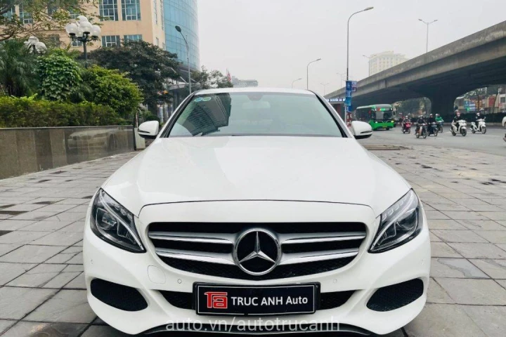 Mercedes-Benz C-Class C200 2018