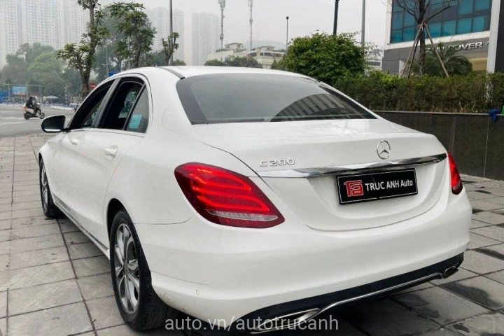 Mercedes-Benz C-Class C200 2018