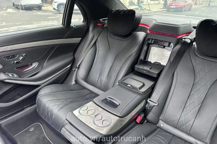 Mercedes-Benz S-Class S500 2013