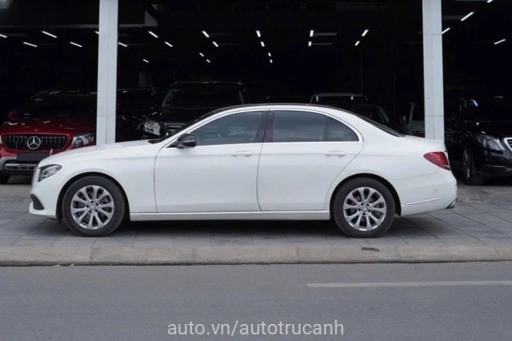Mercedes-Benz E-Class E200 2016