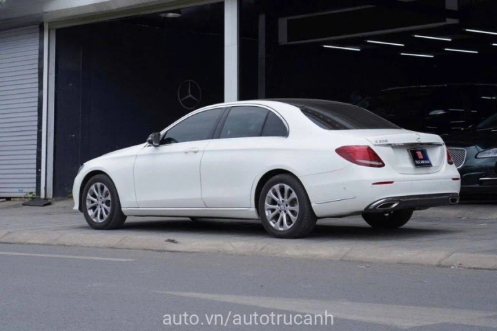 Mercedes-Benz E-Class E200 2016