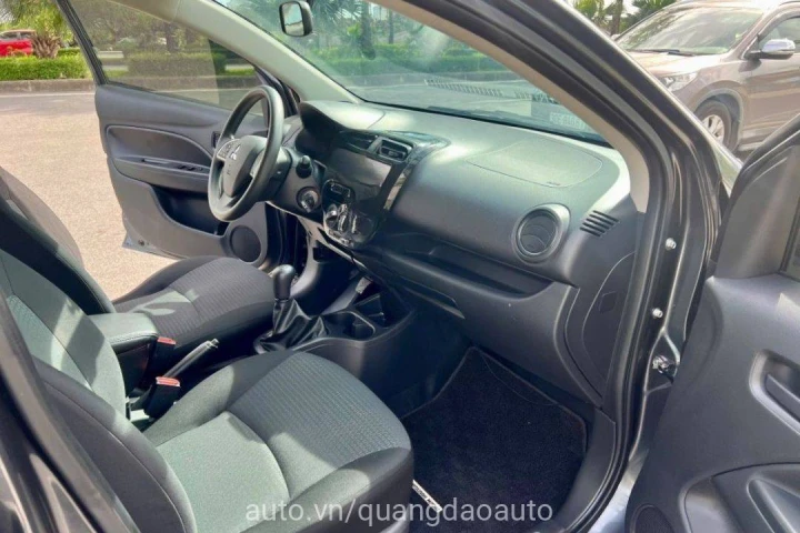Mitsubishi Attrage MT 2023