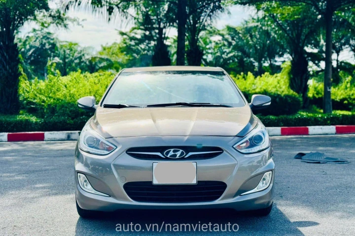 Hyundai Accent 2014
