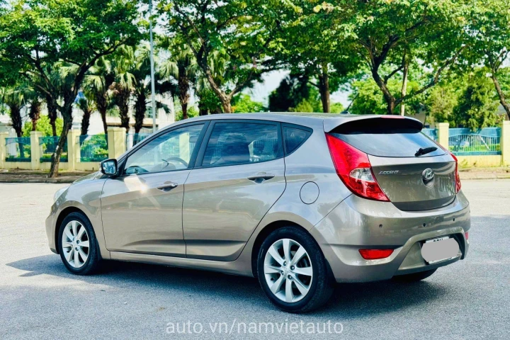 Hyundai Accent 2014