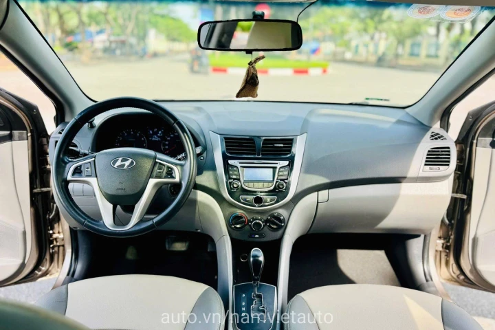 Hyundai Accent 2014