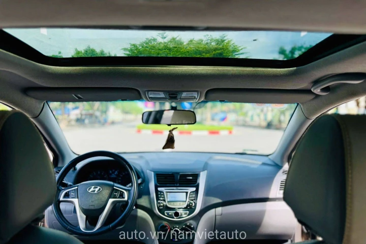 Hyundai Accent 2014