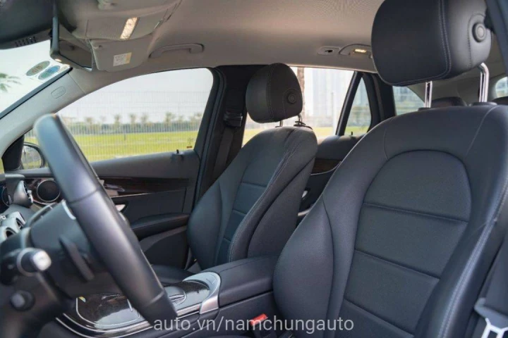 Mercedes-Benz GLC GLC200 2021