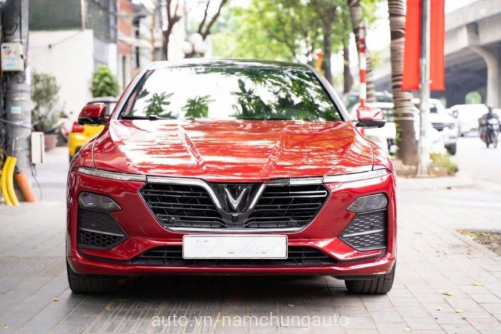 VinFast Lux A2.0 Premium 2021