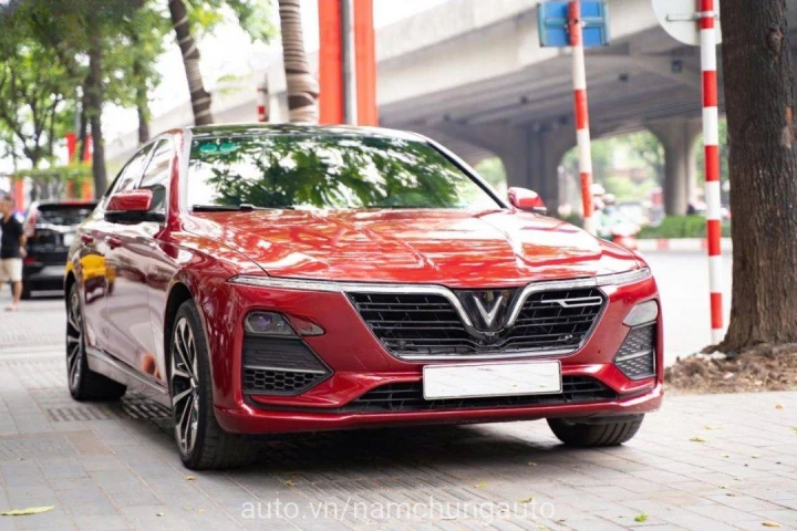 VinFast Lux A2.0 Premium 2021