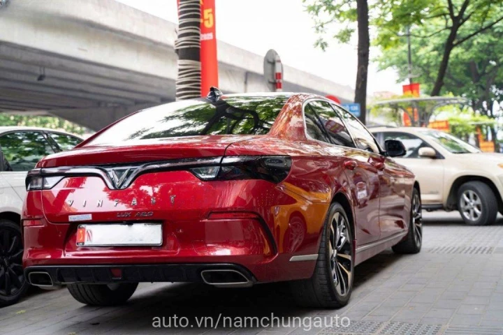VinFast Lux A2.0 Premium 2021