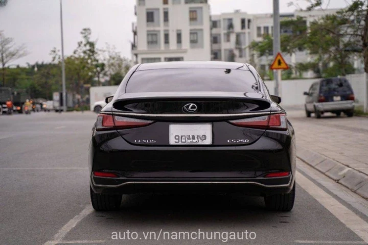 Lexus ES 250 F Sport 2022
