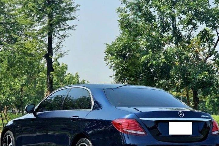 Mercedes-Benz E-Class E200 2019