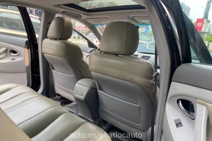 Toyota Camry 2010