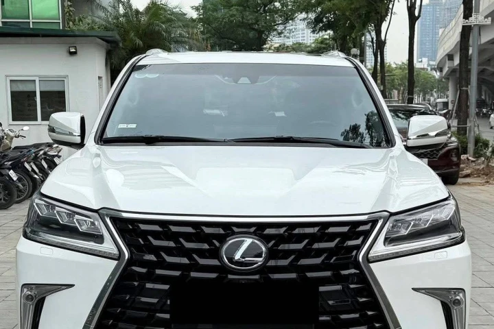 Lexus LX 2016