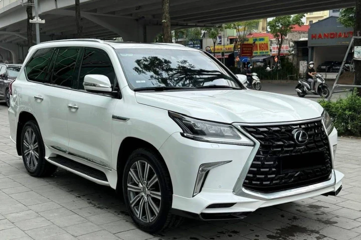Lexus LX 2016