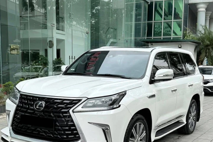 Lexus LX 2016