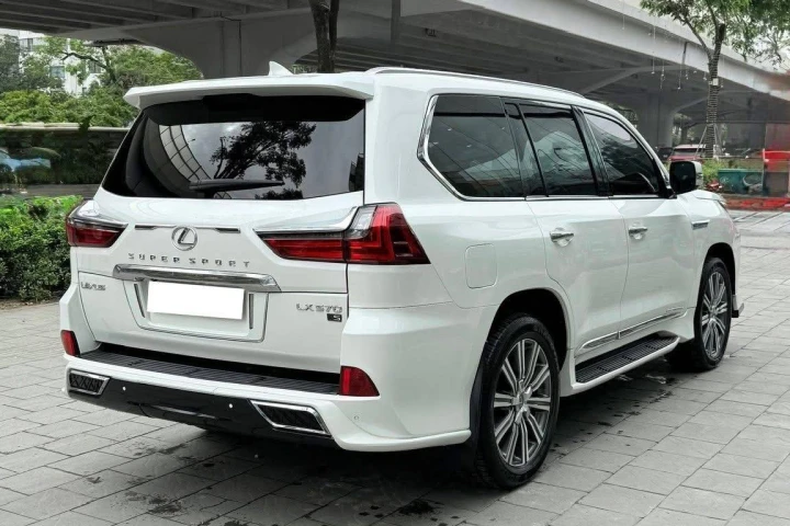 Lexus LX 2016