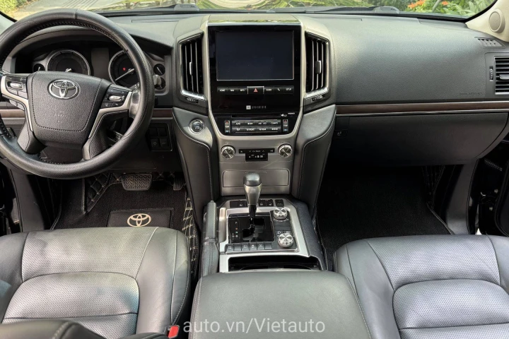 Toyota Land Cruiser 2020