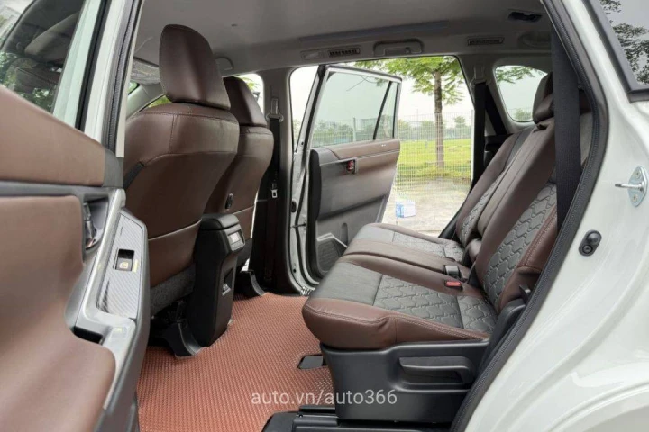 Toyota Innova Cross 2024