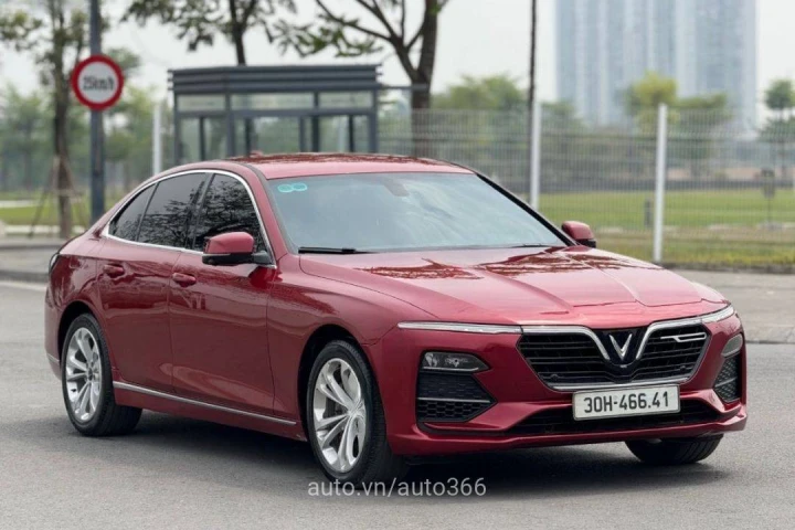 VinFast Lux A2.0 Premium 2022