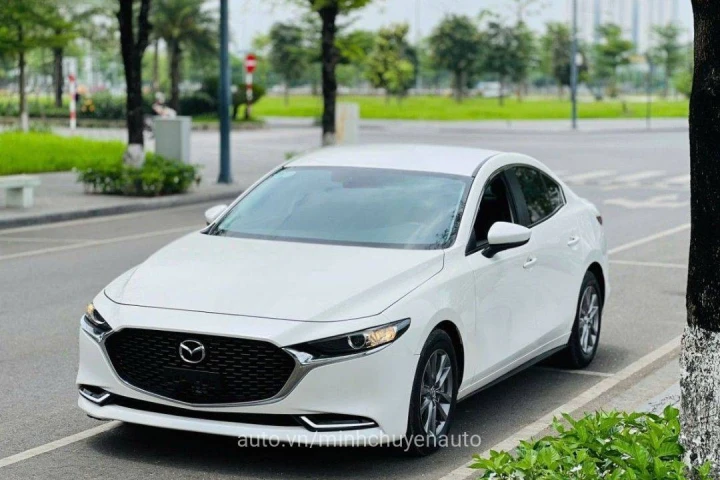 Mazda 3 1.5L Luxury 2020