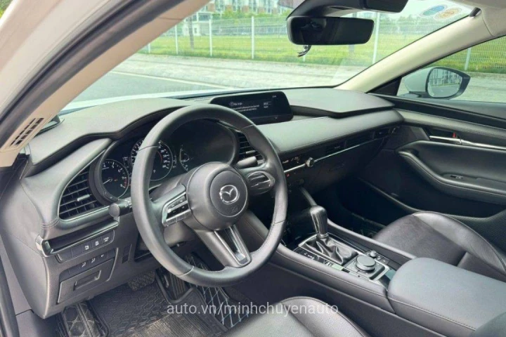 Mazda 3 1.5L Luxury 2021