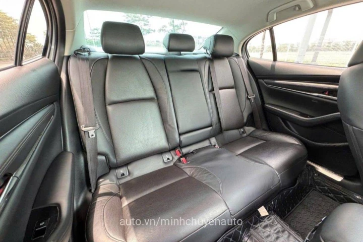 Mazda 3 1.5L Luxury 2021