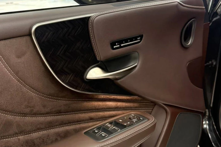 Lexus LS 2019