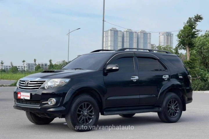 Toyota Fortuner 2016