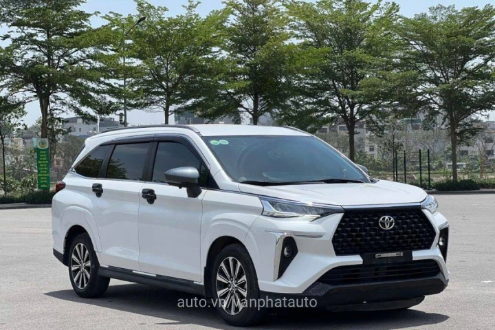 Toyota Veloz Cross CVT 2022