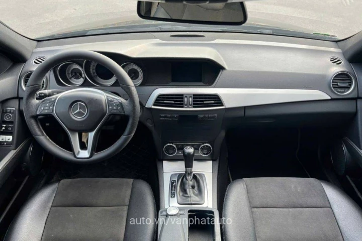 Mercedes-Benz C-Class C200 2013