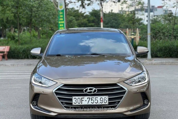 Hyundai Elantra 2.0 AT 2019