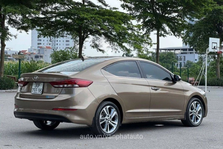 Hyundai Elantra 2.0 AT 2019